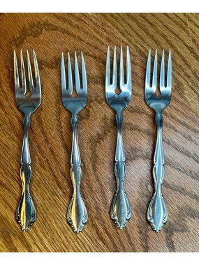 Set of 4 Oneida Community Cantata Salad   Forks   stainless flatware 6 1/2"